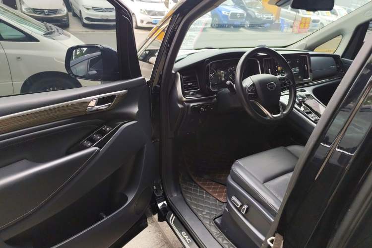 Used GAC Trumpchi M8 2023 Lingxiu Series 390T Prestige Edition
