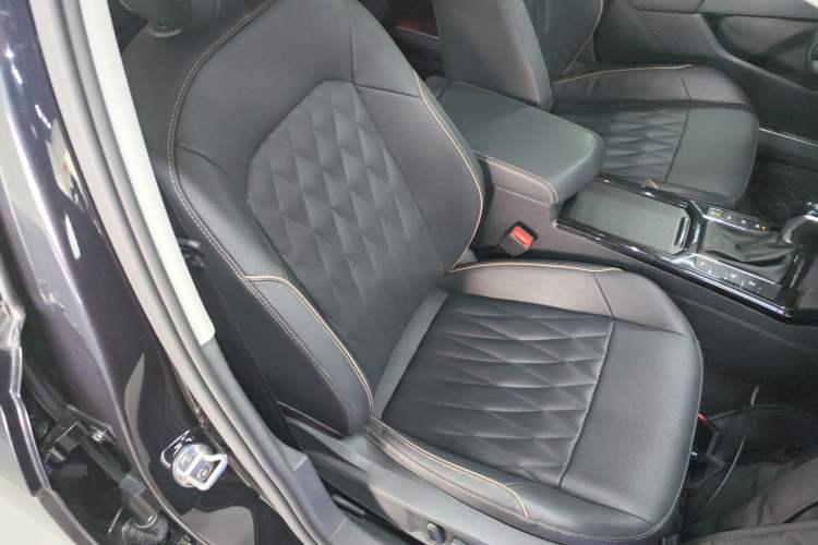 Used Volkswagen Passat New Energy 2020 430 PHEV Hybrid Luxury Edition China VI Standard