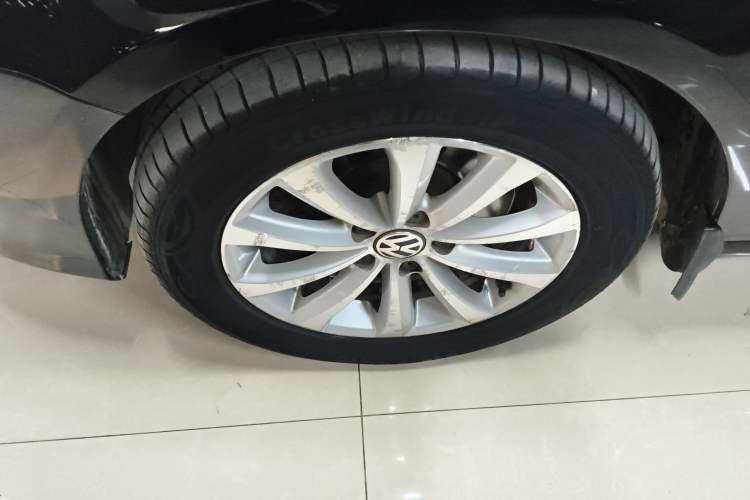 Used Volkswagen Magotan 2015 Facelift 1.8TSI Luxury Model