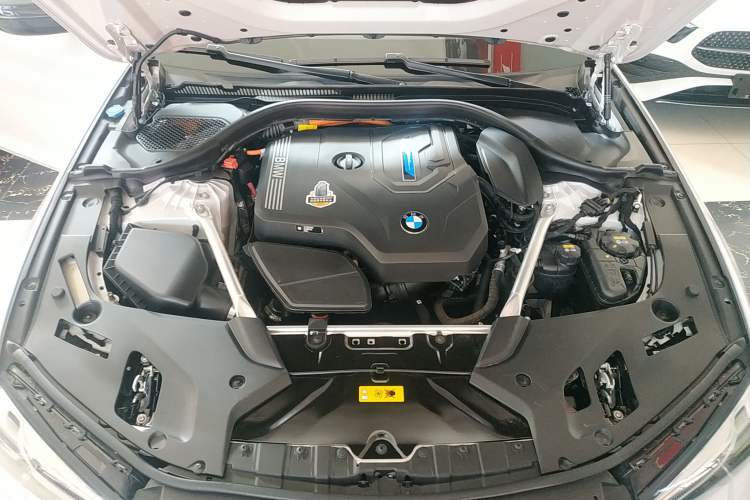 Used BMW 5 Series New Energy 2022 535Le Pioneer Edition M Sport Package
