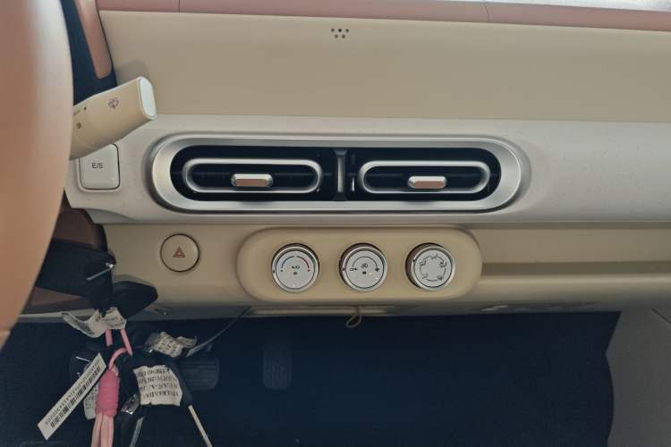 Used Wuling Hongguang MINIEV 2024 3rd Generation 215km Youth Edition