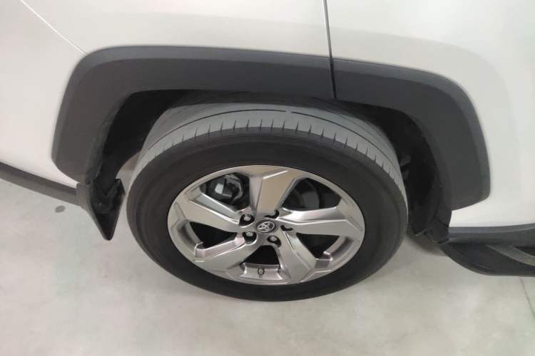 Used Toyota RAV4 2021 2.0L CVT 4x4 Style PLUS Edition
