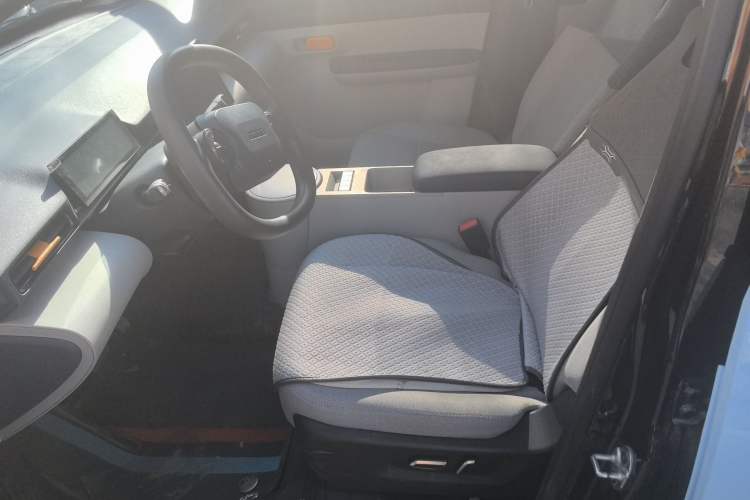 Used  U2 2023 400 Pro Edition
