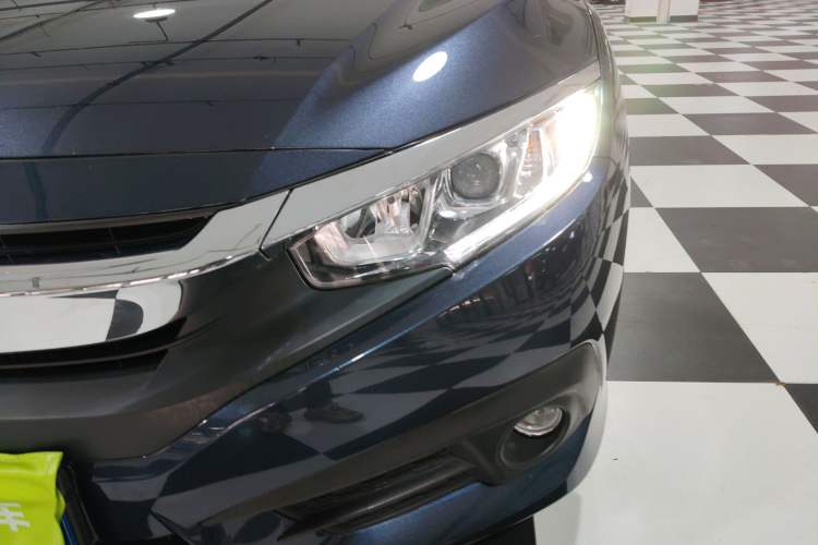 Used Honda Civic 2016 220TURBO CVT Luxury Edition
