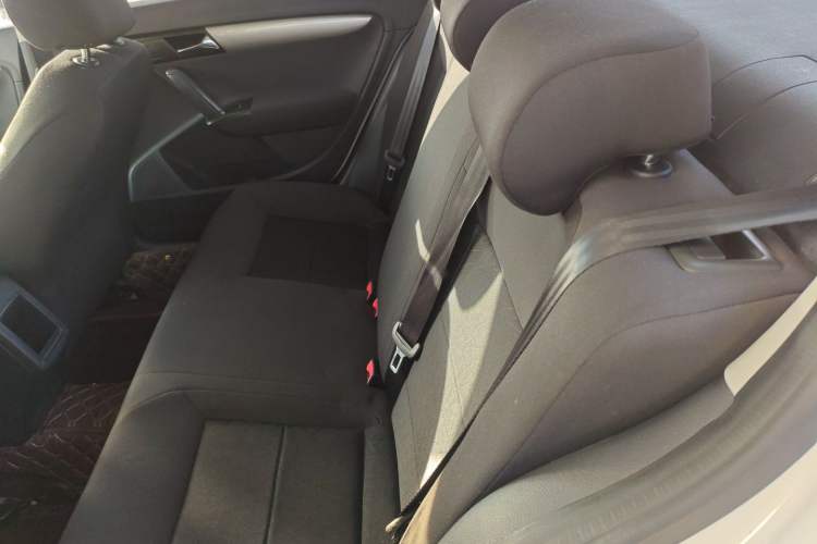 Used Volkswagen Lavida 2017 1.6L Manual Fashion Edition
