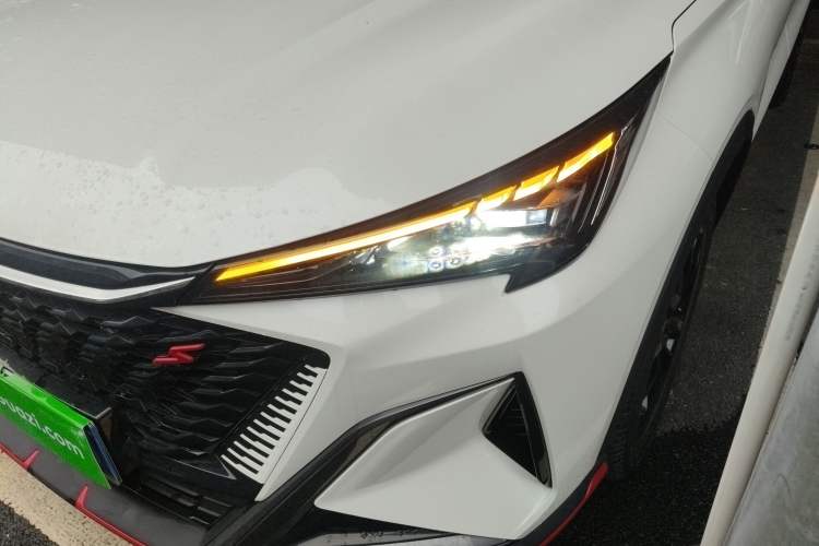 Used Oshan X5 PLUS 2023 Revised Version 1.5T DCT Navigation Edition
