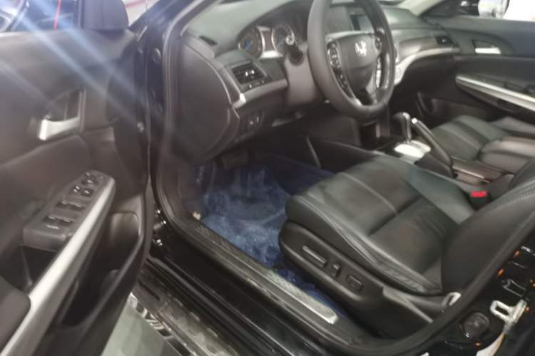 Used Honda Crosstour 2014 2.4L Luxury Edition
