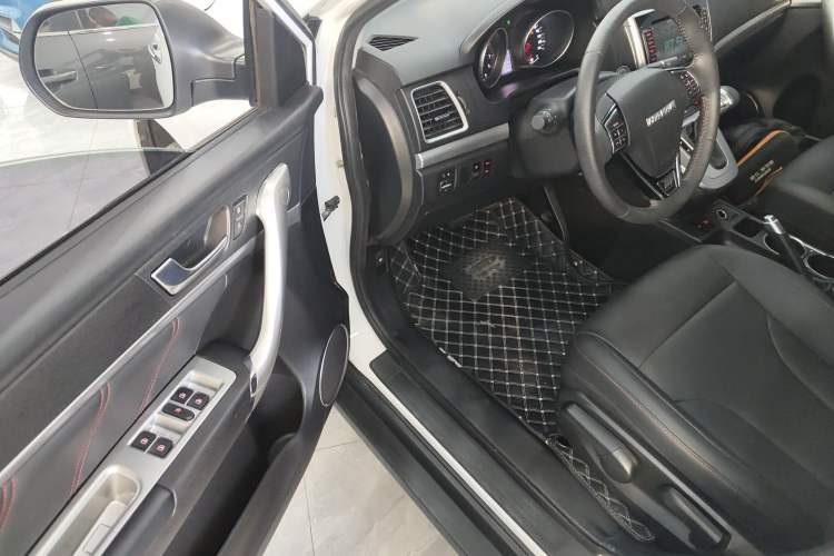 Used Haval M6 2019 1.5T DCT Two-Wheel Drive Elite Version China VI Standard
