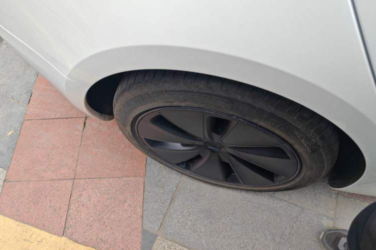 Used Tesla Model 3 2025 Rear-Wheel-Drive Version