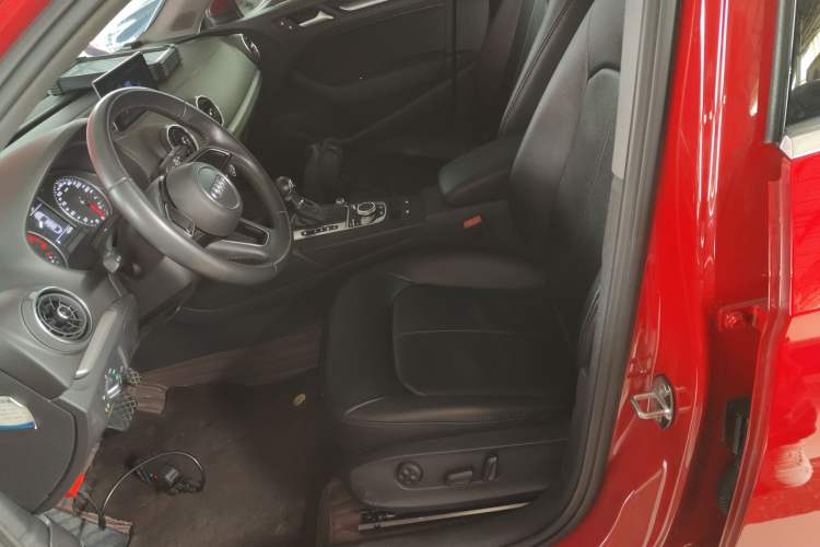 Used Audi A3 2017 Limousine 35 TFSI Ambition Edition
