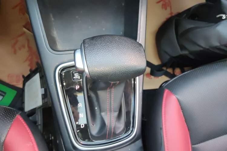 Used Kia KX Cross 2017 1.4L AT GLS