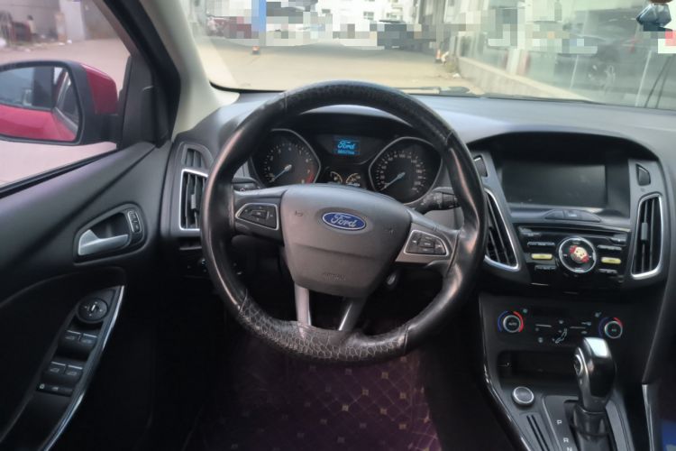 Used Ford Focus 2017 Hatchback 1.6L Automatic Fashion Edition Smart Drive Version
