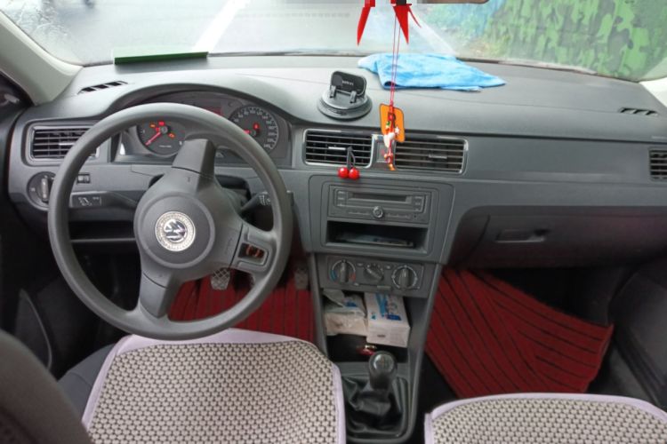 Used Volkswagen Santana 2013 1.6L Manual Fashion Edition
