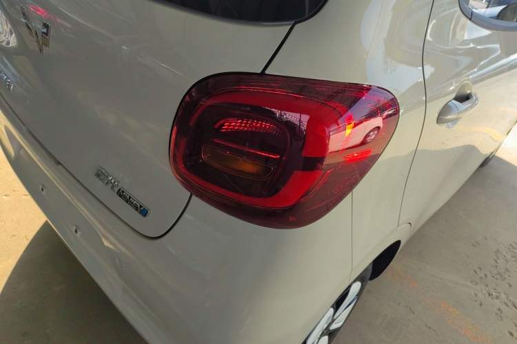 Used Wuling Hongguang MINIEV 2025 Four-Door Version Advanced Edition
