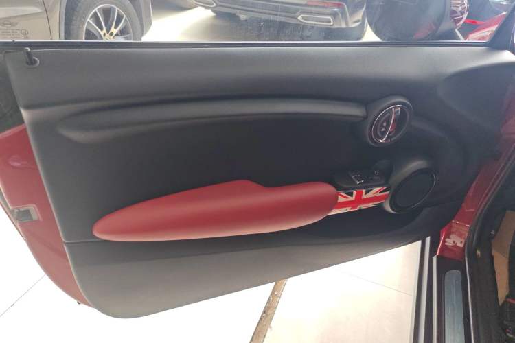 Used  MINI 2018 1.5T ONE PLUS
