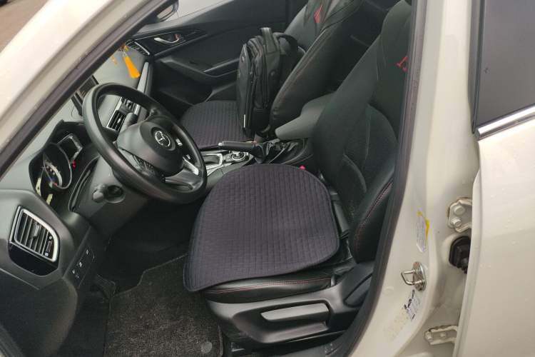 Used Mazda Mazda 3 Axela 2016 Sedan 1.5L Automatic Luxury Model
