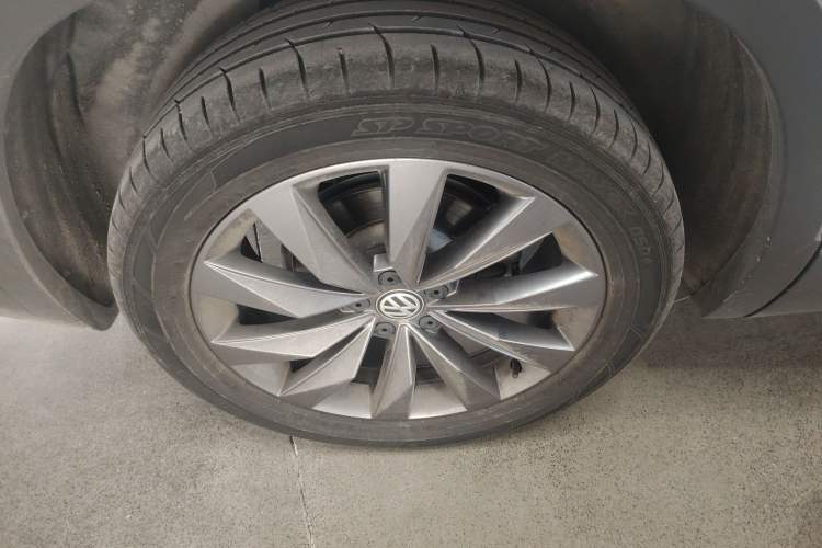 Used Volkswagen Tayron 2019 330TSI Two-Wheel Drive Luxury Model China VI Standard