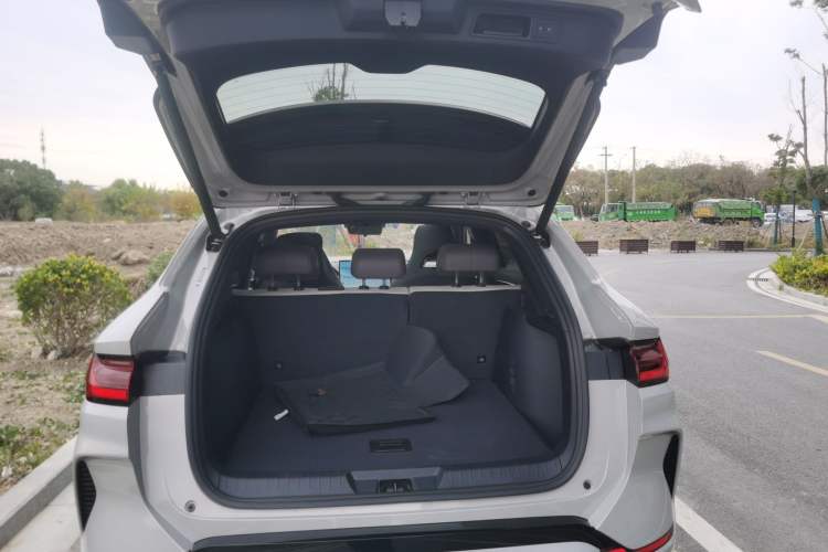 Used BYD Song PLUS New Energy 2025 DM-i Smart Drive 112KM Prestige Model
