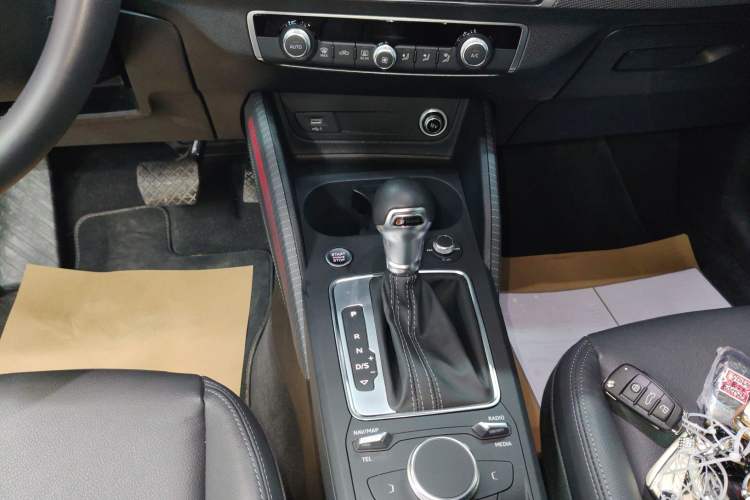 Used Audi Q2L 2024 35TFSI Fashionable and Elegant Version
