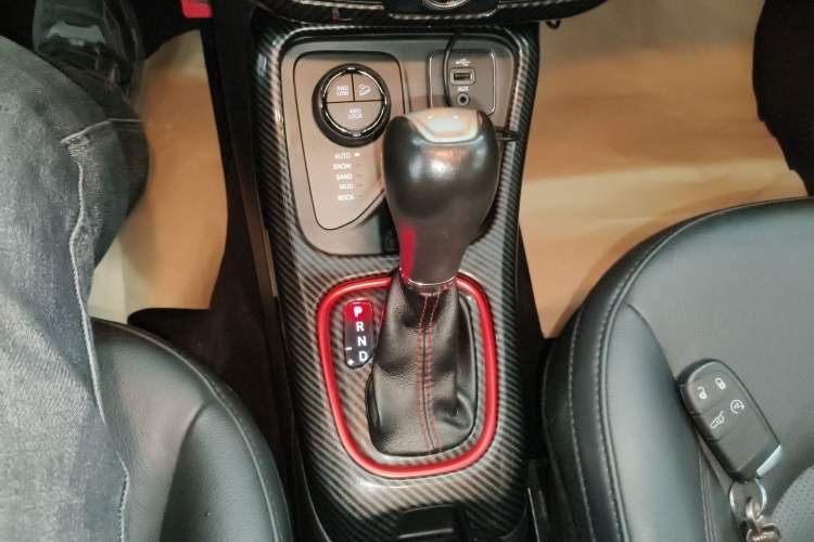 Used  Compass 2017 200TS Automatic High-Performance All-Wheel Drive Edition
