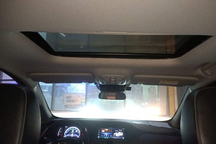 Used GAC Trumpchi M6 2021 PRO 270T DCT Luxury Edition
