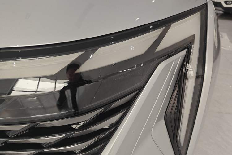 Used Geely Auto FX11 2024 1.5TD DCT Prestige Edition
