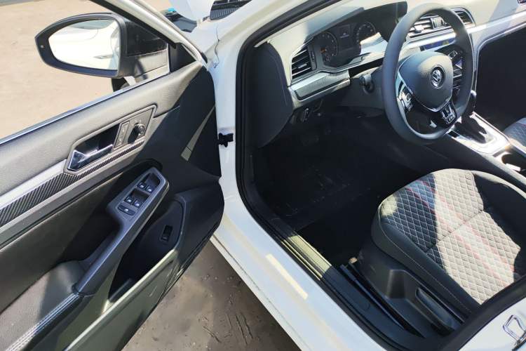 Used Volkswagen Lamando 2021 230TSI DSG Fashion Edition
