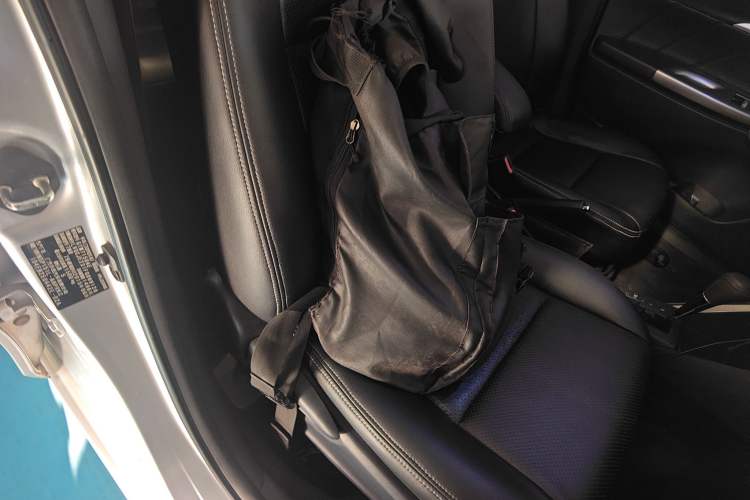 Used Toyota YARiS L Zhi Xian 2015 1.5E Automatic Charm Edition
