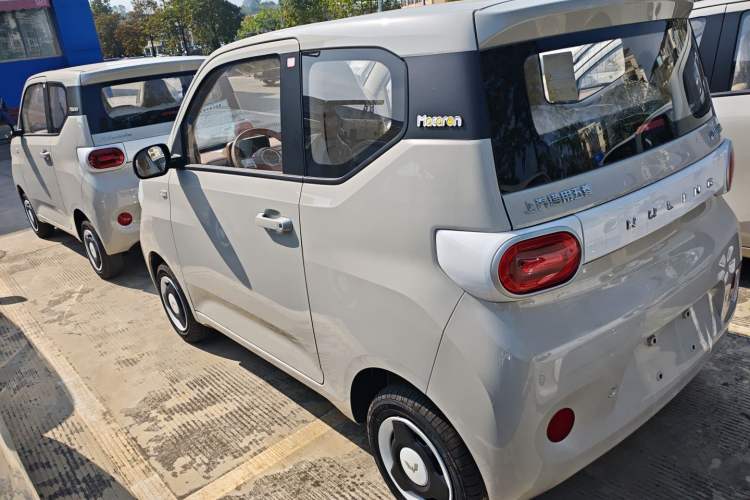 Used Wuling Hongguang MINIEV 2024 3rd Generation 215km Youth Edition
