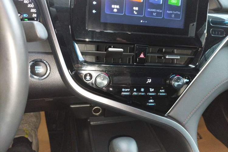 Used Toyota Camry 2023 2.0GVP Premier Edition
