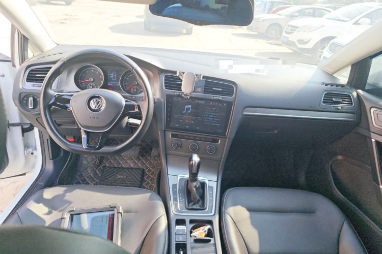 Used Volkswagen Golf 2016 1.6L Automatic Comfort Model
