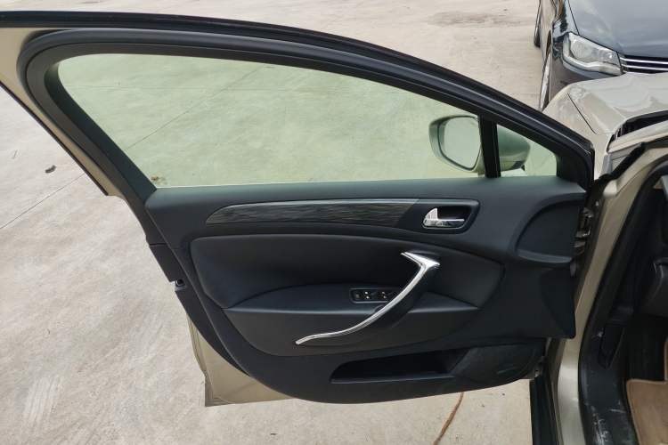 Used Citroen C5 2012 2.0L Automatic Luxury Edition
