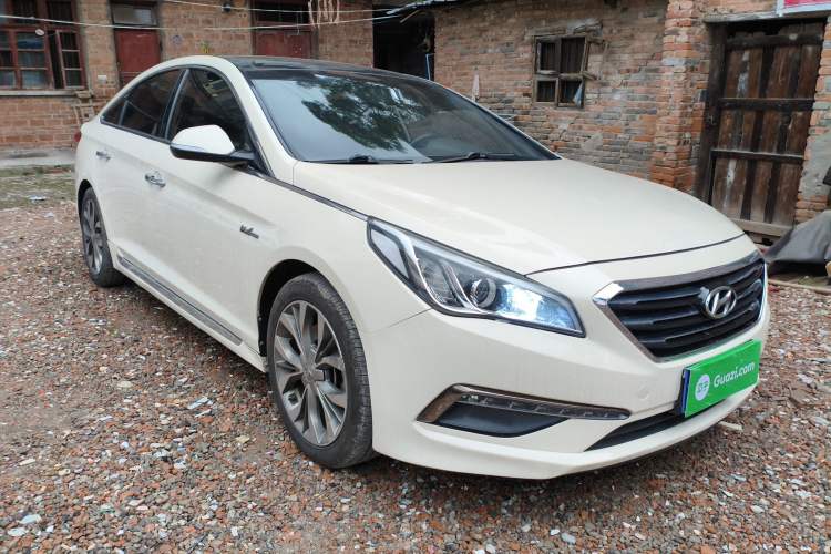 Used Hyundai Sonata 2015 1.6T GLX Advanced Model

