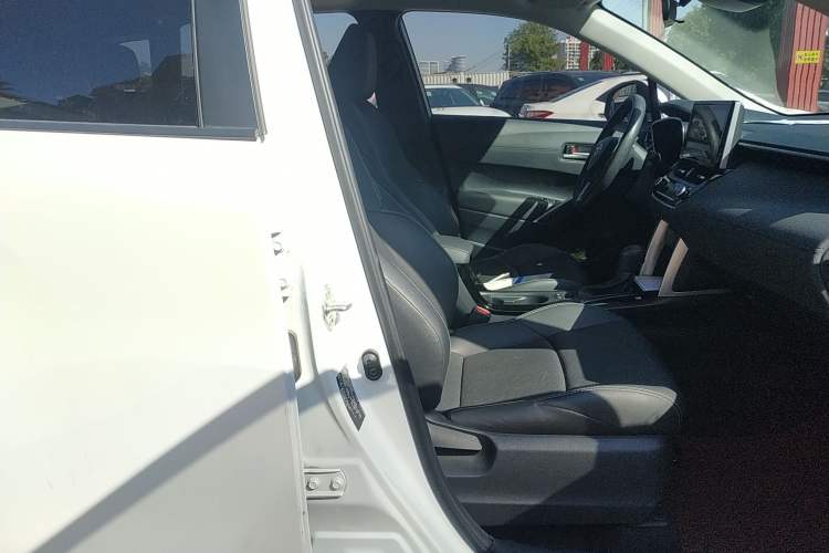 Used Toyota FRONTLANDER 2022 2.0L CVT Luxury PLUS Edition
