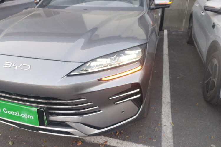 Used BYD Song PLUS New Energy 2025 DM-i 160KM Flagship Model
