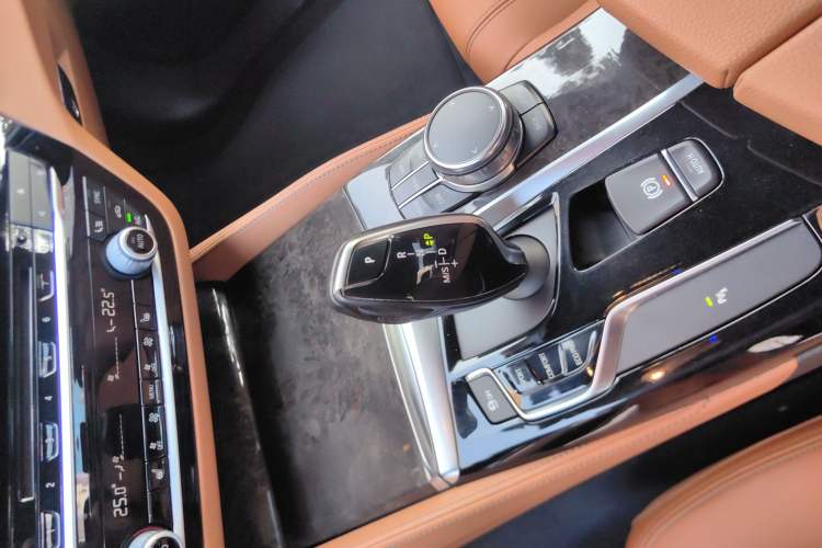 Used BMW 5 Series 2018 530Li xDrive M Sport Package
