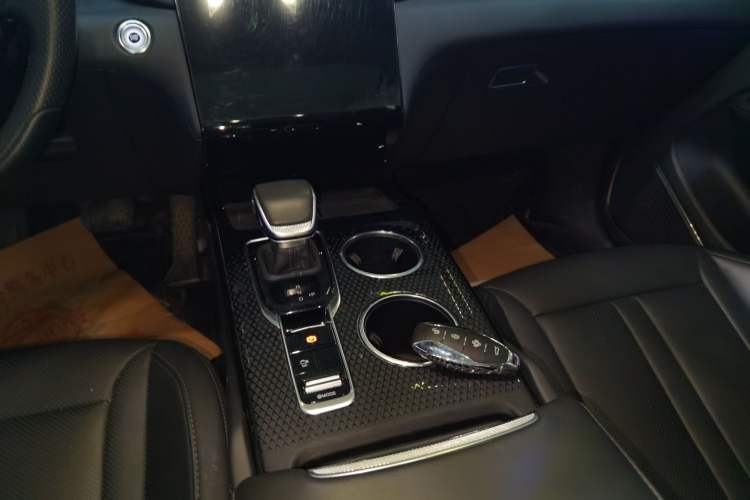 Used Hongqi HS3 PHEV 2024 PHEV 115km Jingwei Edition