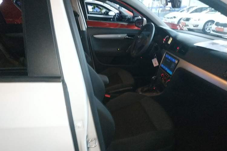 Used Volkswagen Lavida 2017 1.6L Automatic Comfort Edition