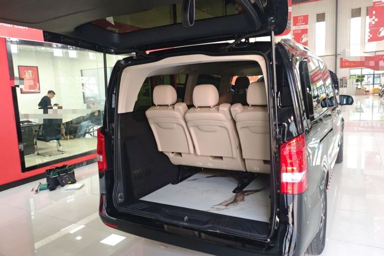 Used Mercedes-Benz Vito 2021 2.0T Elite Version 7 Seats
