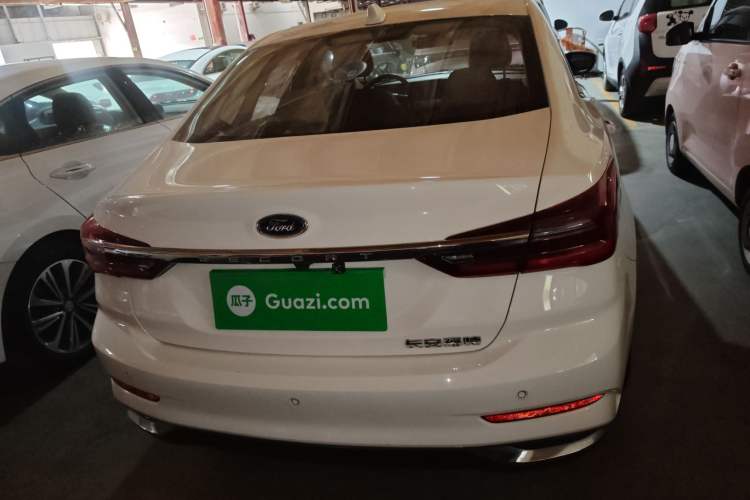 Used Ford Escort 2021 1.5L Automatic Diamond Edition
