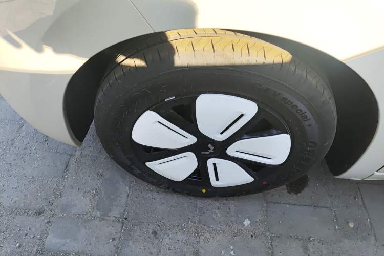 Used Wuling Hongguang MINIEV 2025 Four-Door Version Advanced Edition
