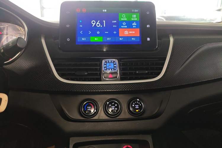 Used Baojun 730 2019 1.5L Manual Fashion Model 7-seater China VI
