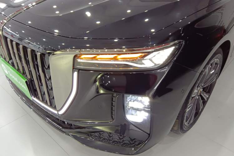 Used Hongqi H9 2024 2.0T Qichang Private Enjoyment Luxury Edition
