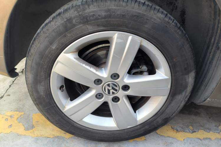 Used Volkswagen Touran 2015 1.4T Manual Fashion Edition 5-Seater
