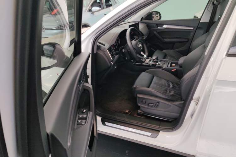 Used Audi Q5L 2022 40T Fashionable and Dynamic Model