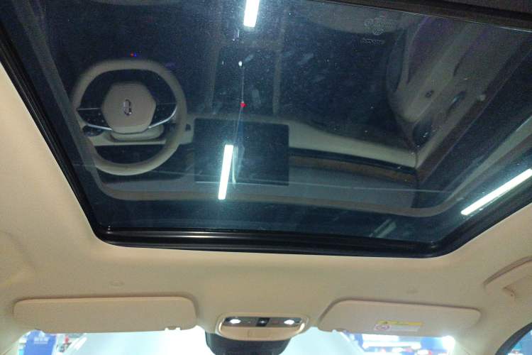 Used Hima AITO M7 2024 1.5T Intelligent Driving Rear-Drive Max Edition 5 Seats
