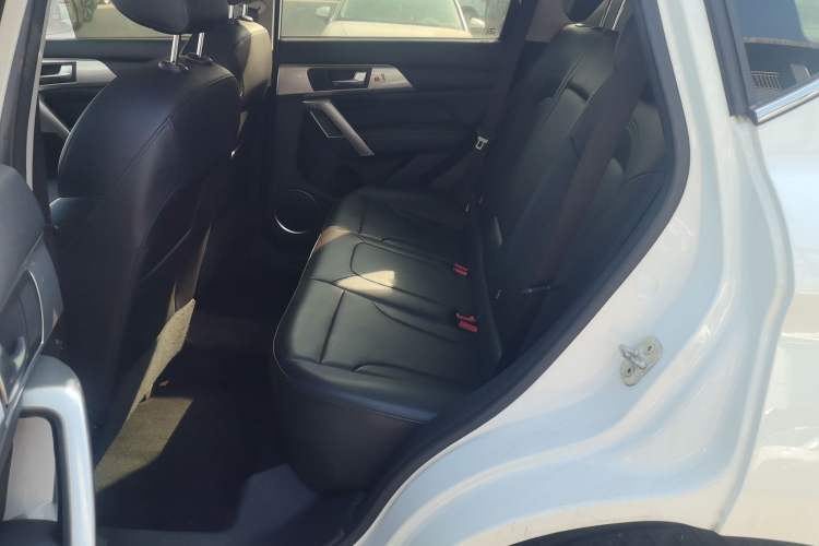 Used Haval H2 2018 Blue-Label 1.5T Dual-Clutch Two-Wheel-Drive Luxury Model
