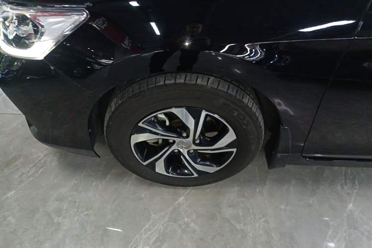 Used Honda Accord 2016 2.0L Luxury Edition
