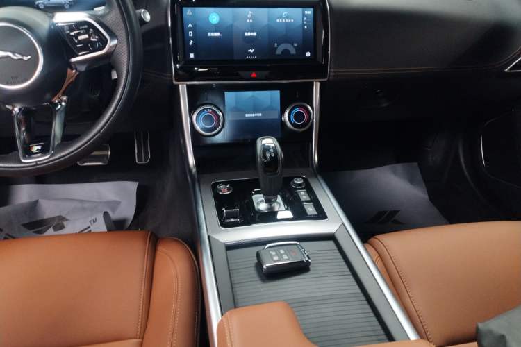 Used Jaguar XEL 2024 2.0T 250 PS R-DYNAMIC S Advanced Sport Edition
