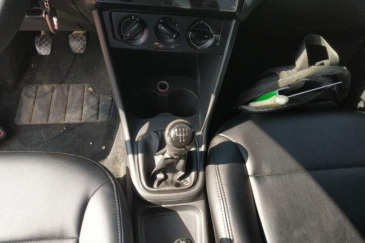 Used Volkswagen Polo 2014 1.4L Manual Fashion Edition
